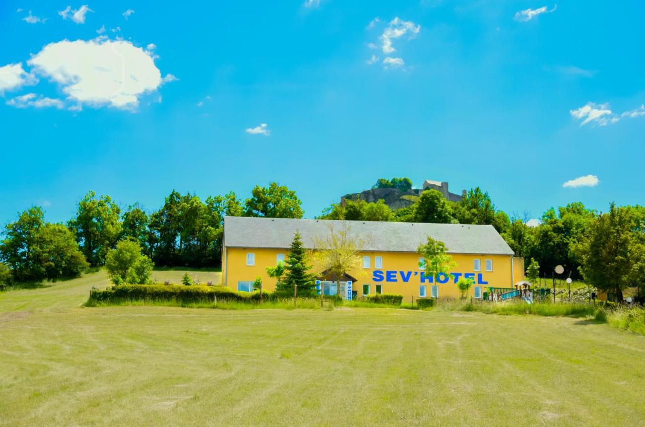 Sev'Hotel Северак-ле-Шато Экстерьер фото
