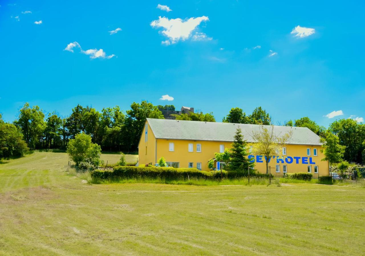 Sev'Hotel Северак-ле-Шато Экстерьер фото